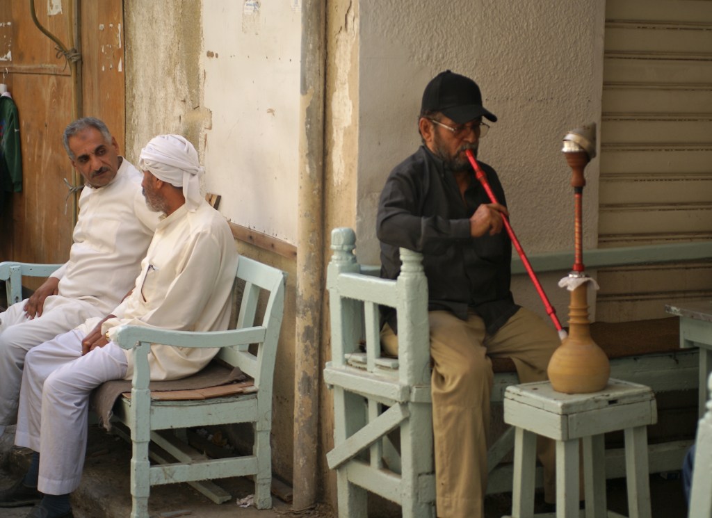traditional cafe in manama- smoking gidow