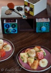 Pineapple-Bananas-Papaya-with-chaat-masala