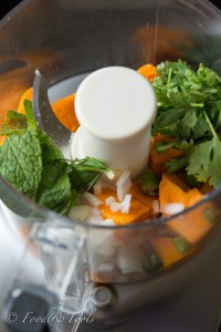 chopped mango, spring onion, green chili, mint and coriander leaves in a processor